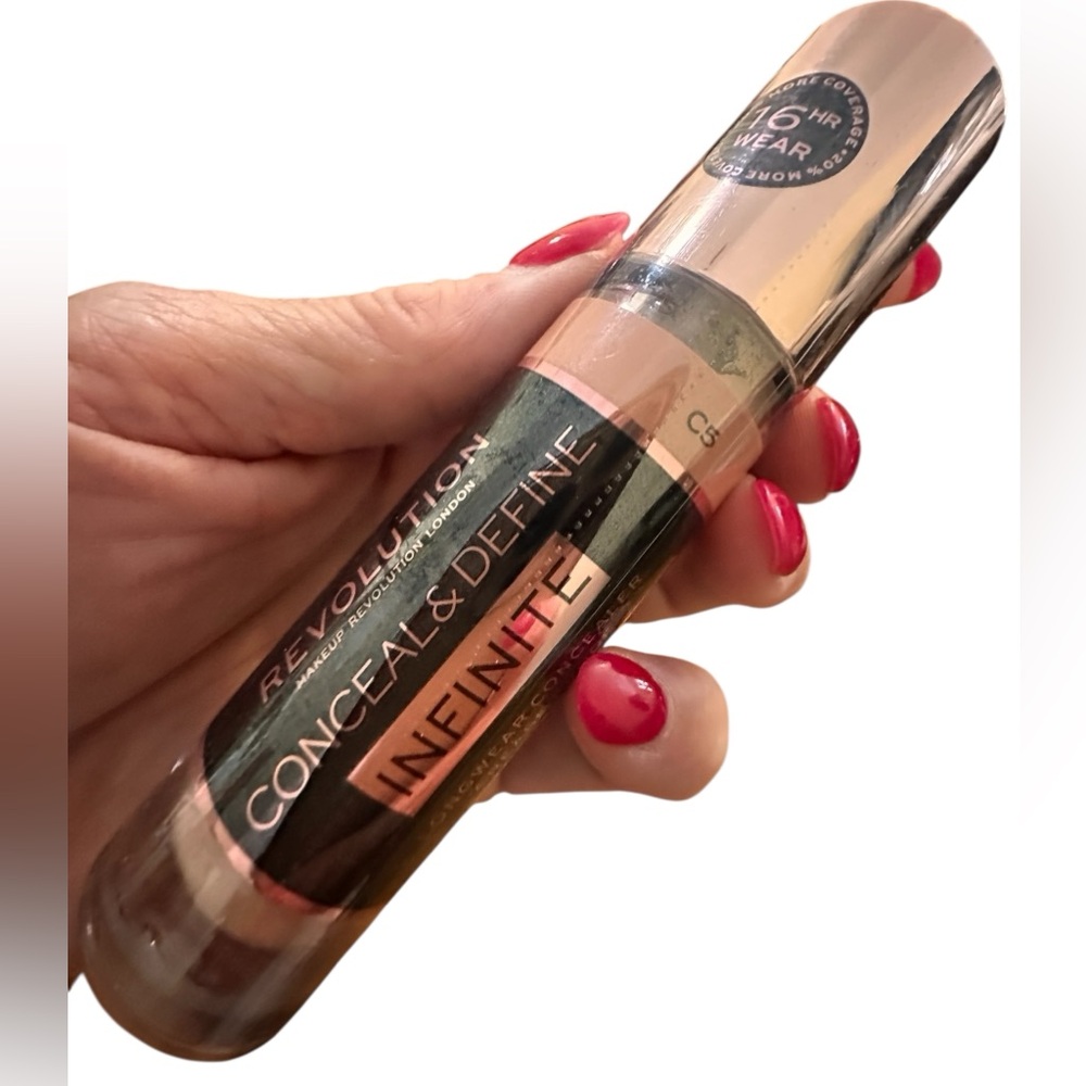 Makeup Revolution‎ Conceal & Define Infinite Longwear Concealer C5